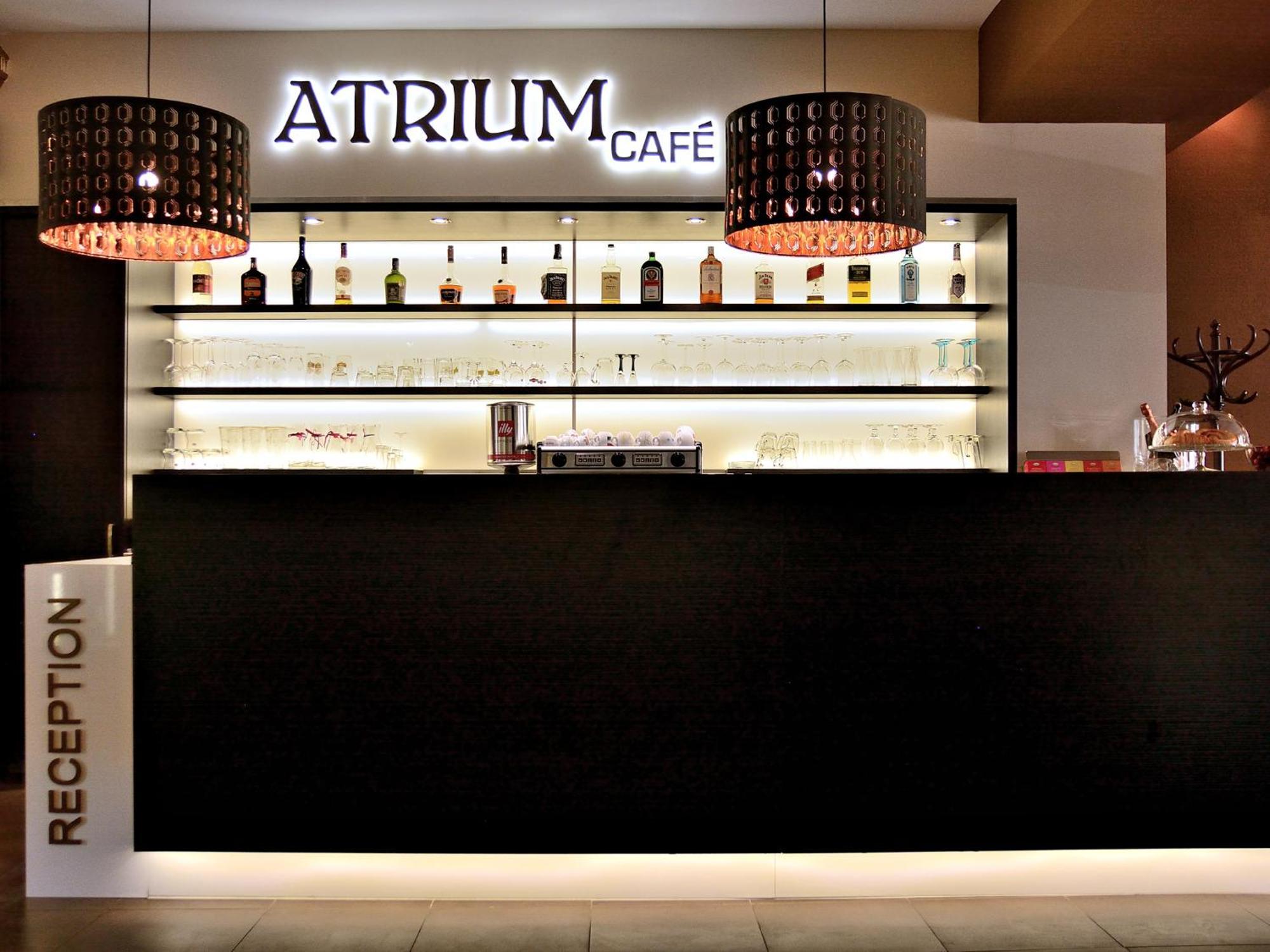 Hotel Atrium Pardubice Luaran gambar