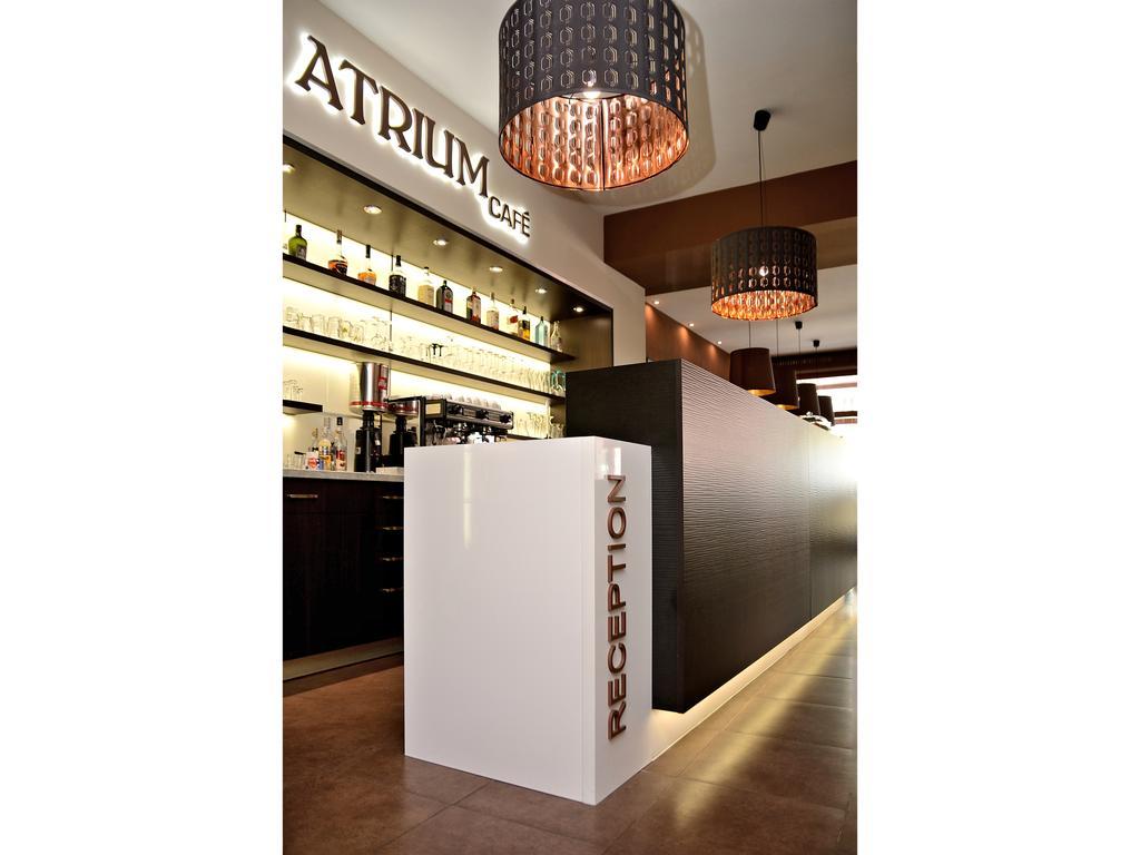 Hotel Atrium Pardubice Luaran gambar