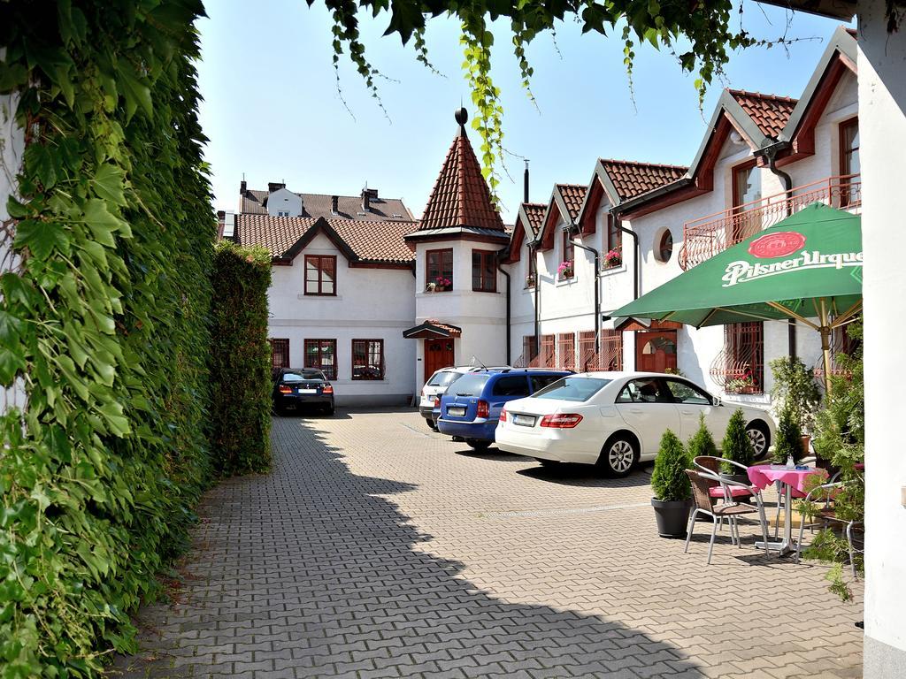 Hotel Atrium Pardubice Luaran gambar