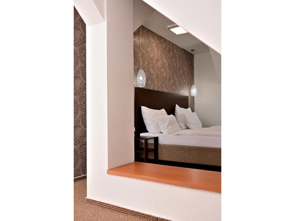 Hotel Atrium Pardubice Luaran gambar